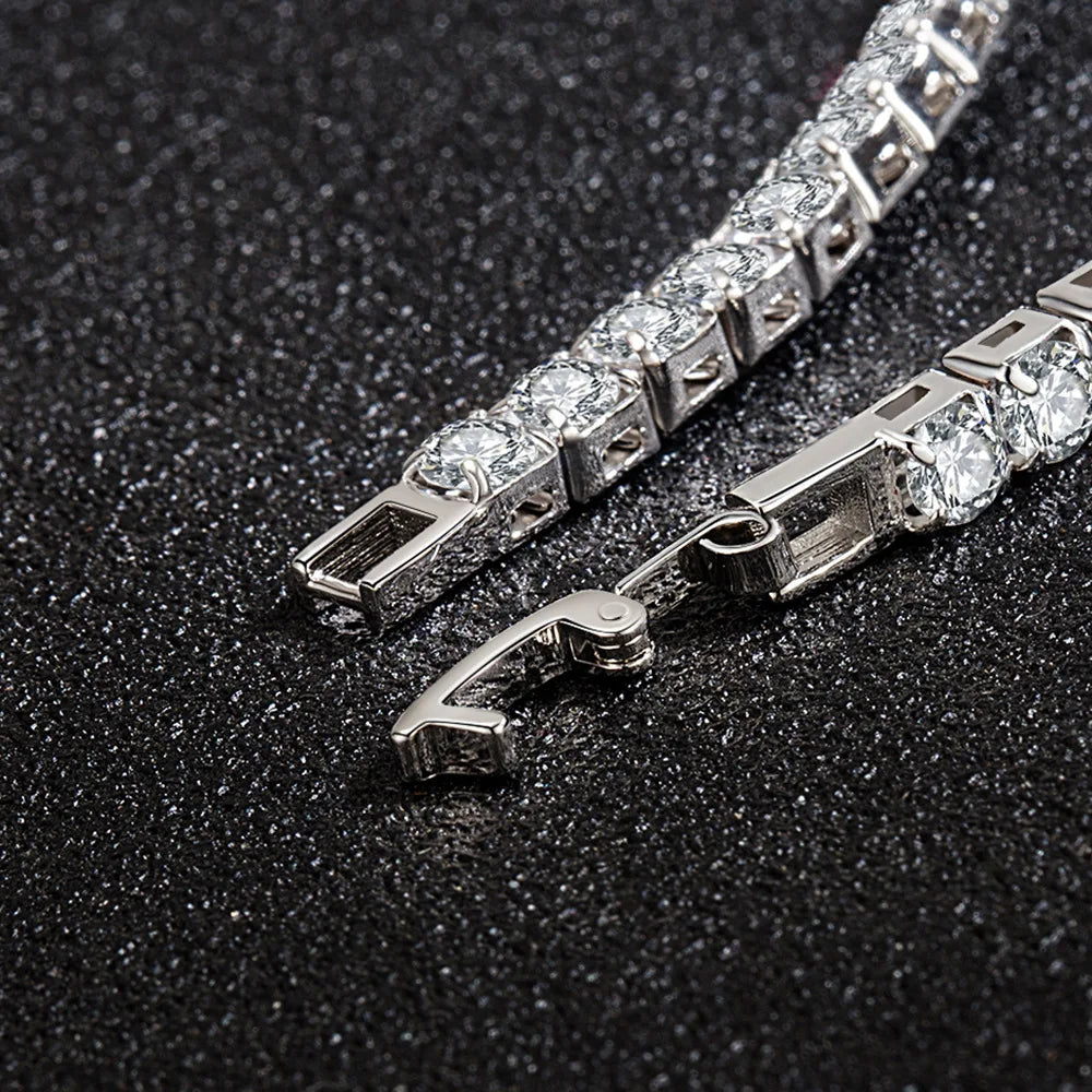 Armband aus 925er Sterlingsilber mit Zirkonia-Tennisball-Anhänger