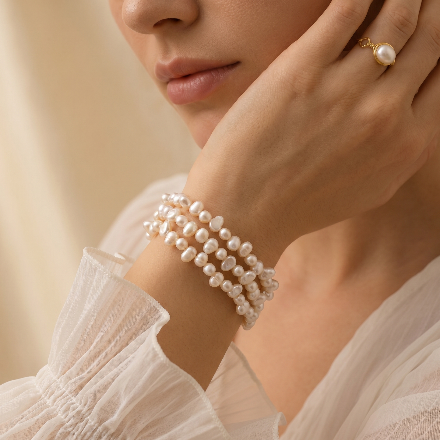 Elegant Freshwater Pearl Spiral Bracelet